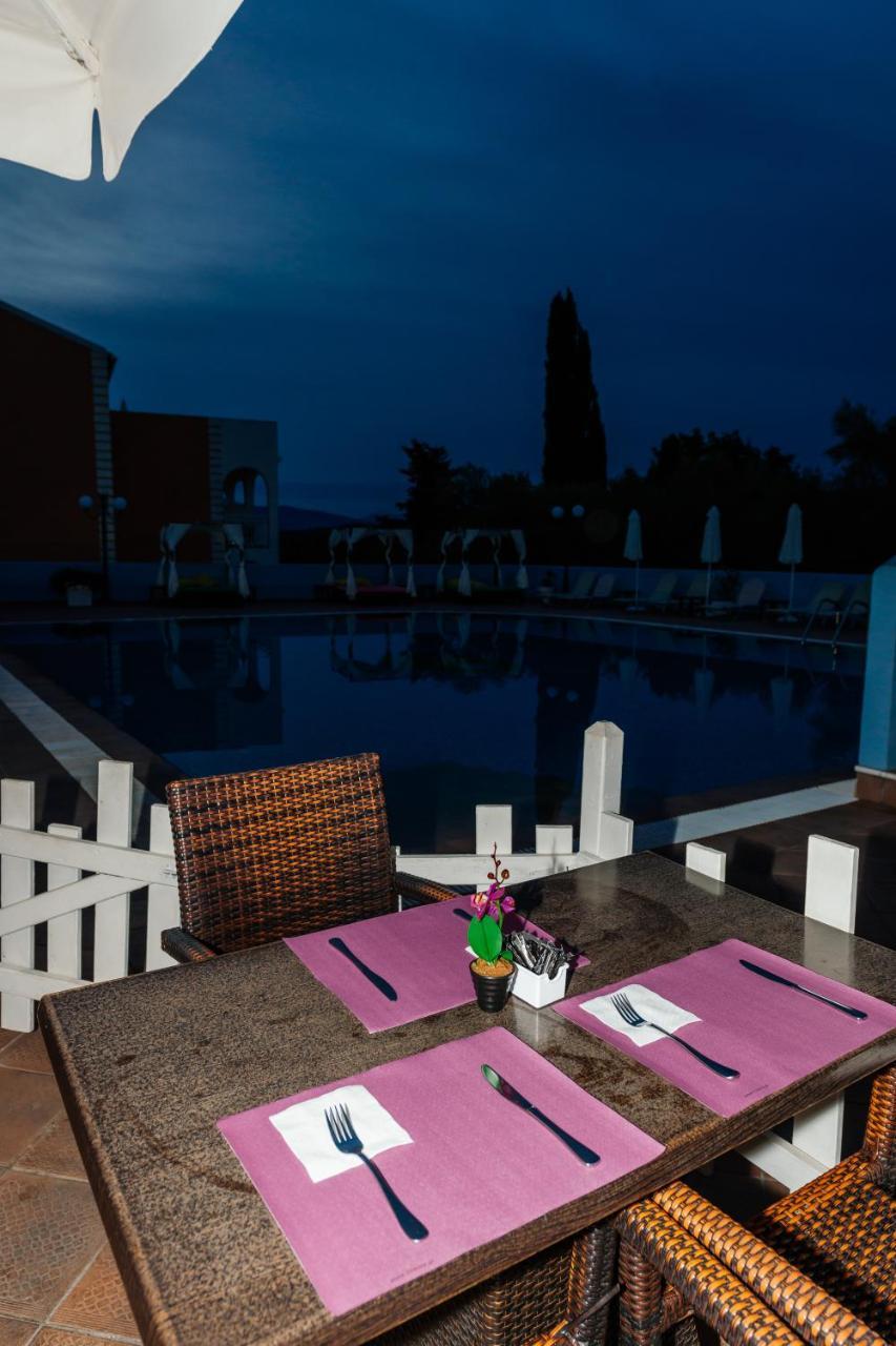Memento Resort Kassiopi Dış mekan fotoğraf
